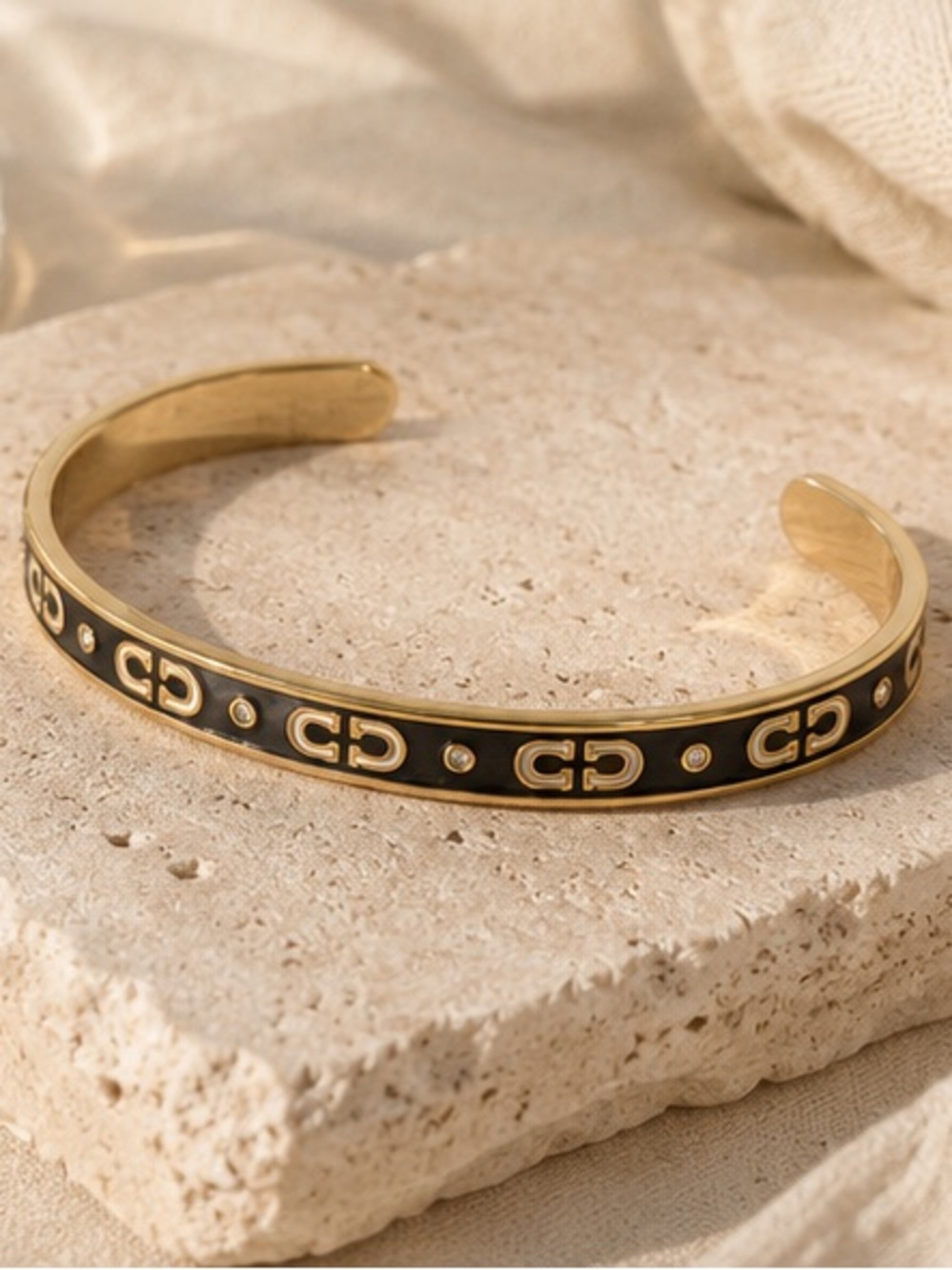 Designer Inspired Enamel Cuff Bracelet – Bllack/White